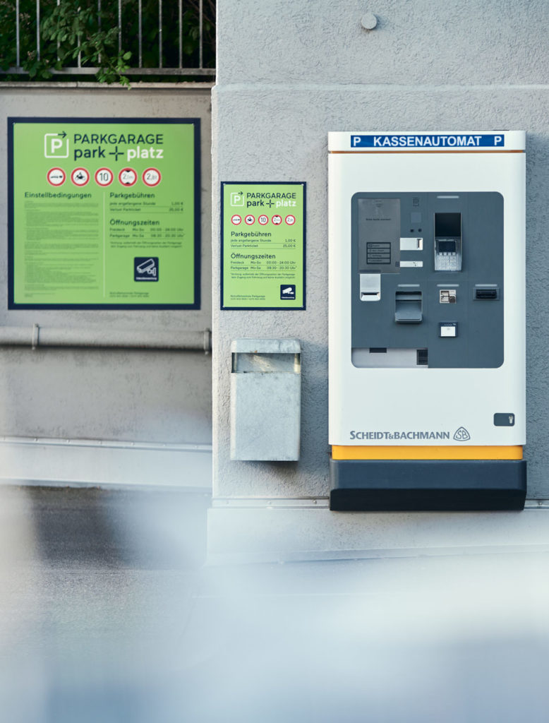 Vielfältige Bezahlmöglichkeiten via Automat im Parkhaus in Kempten